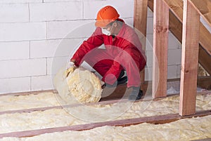 Mineral wool packing