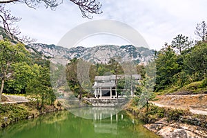 Mingjing lake and mountain