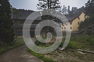 Mingyue Buddhist Temple, on Mingyue Moutain, Jiangxi, China