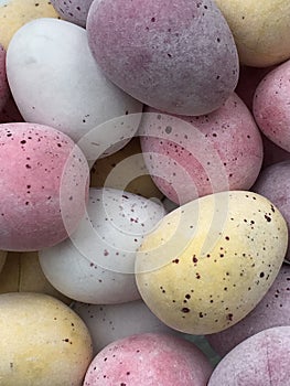 Mini chocolate eggs sugar coated candy