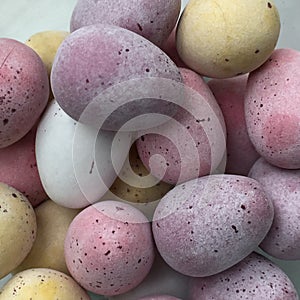 Mini chocolate eggs sugar coated candy