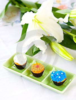 Mini cupcakes with sugar frosting