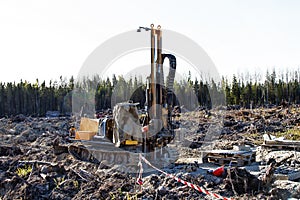 Mini-drilling rig on crawler track