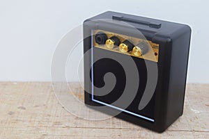 Mini guitar amplifier very simple to use