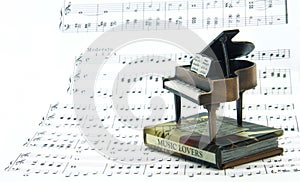 Mini piano and book song