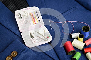 Mini sewing kit and thread coil