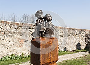 Mini-statue of Countess Ilona Zrini and Count Imre Tekeli in castle Palanok photo, Mukachevo, Ukraine photo