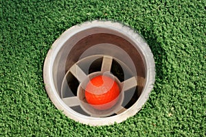 Miniature golf hole