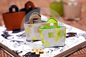Miniature shopping tote bags made of Origami paper