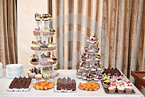 Miniature wedding cakes