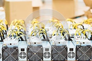 Mining ASIC rig to mine for digital cryptocurrency