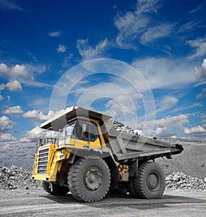 Mining Truck