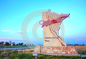 Minnesota welcomes you sign