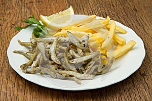 Minnows fried and potatoes