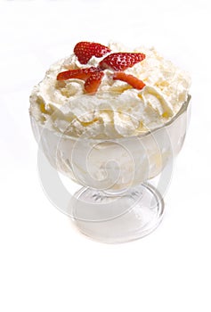 Minty whipped cream with fruits