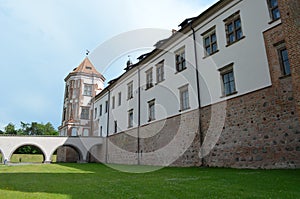 Mir Castle photo