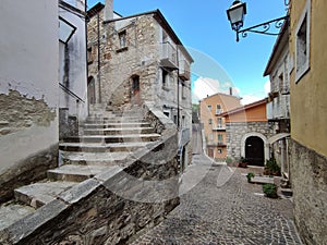 Mirabello Sannitico - Scorcio del borgo dai vicoli del centro storico