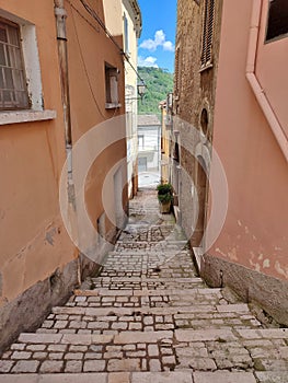 Mirabello Sannitico - Scorcio panoramico dai vicoli del borgo