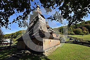 Kostel Mirola, Slovensko