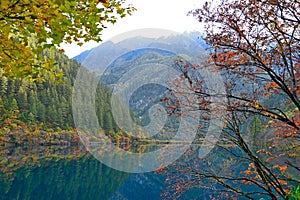 Mirror lake, Jiuzhaigou