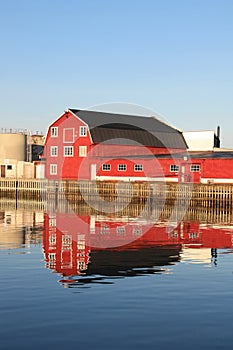 Mirroring in Hennigsvaer's Canal Grande