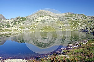 Mirroring mountain