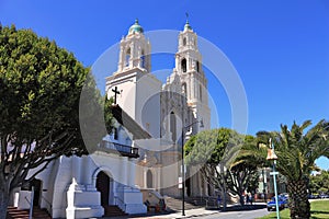 Mission Dolores Basilica and San Francisco de Asis, California photo