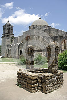 Mission San Jose vertical