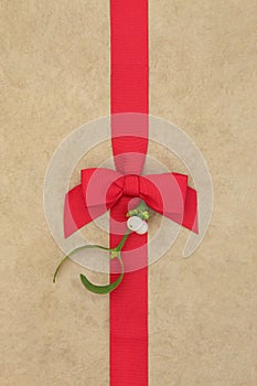 Mistletoe Gift Wrapping
