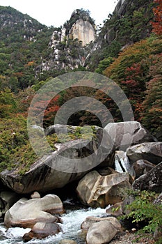 Mitake Shosenkyo gorges and Kakuenbo