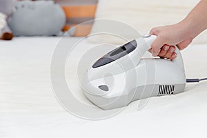 Mite vacuum cleaner using cleaning bed mattress