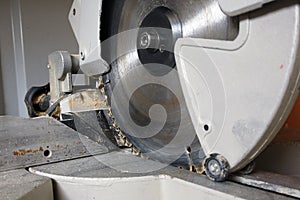 Mitre saw