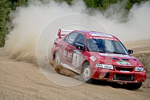Mitsubishi Lancer in rally