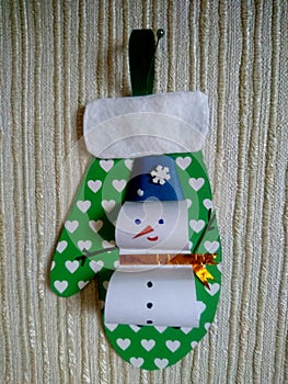 Mitten-snowmen! Christmas toy.  Trappings photo