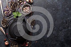 Mix of herbal and fruit dry teas