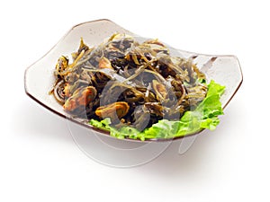 Mix from kelp, mussel and salad