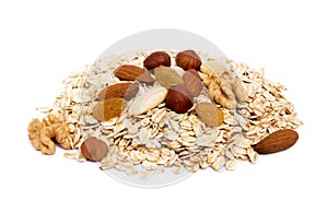 Mix nuts, raisins and oatmeal