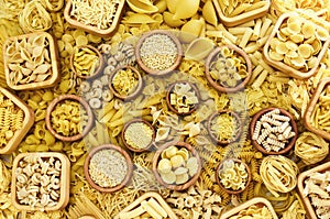 Mix of pasta shapes varieties