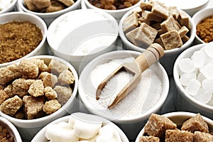 Mix of sugar varieties: unbleached, brown and white, refined and unrefined