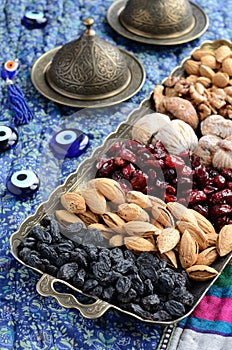 Smíšený sušené a ořechy v orientální styl 