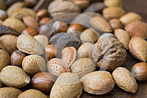 Mixed nuts details