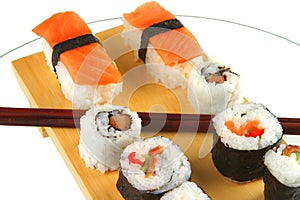 Mixed sushi plate