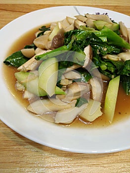 Mixed vegetables with oyster sauce