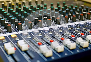 Mixer console