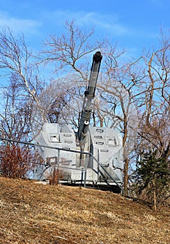 Coastal artillery gun