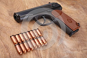 9mm russian handgun with ammunitions