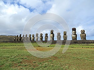 Estatuas sobre el pascua de resurrección isla 