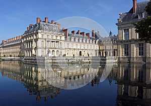 Moat of the chateau de Fontainebleau