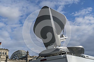 Mobile antenna system outside the Bundestag, Berlin