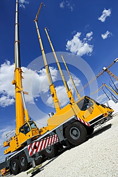 Mobile construction cranes